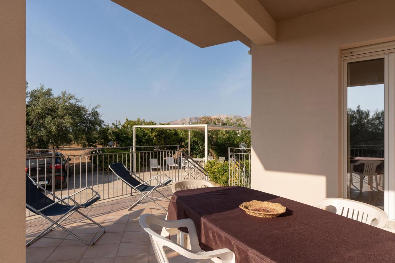 Casa Vacanze Calatijuncu بارتينيكو المظهر الخارجي الصورة
